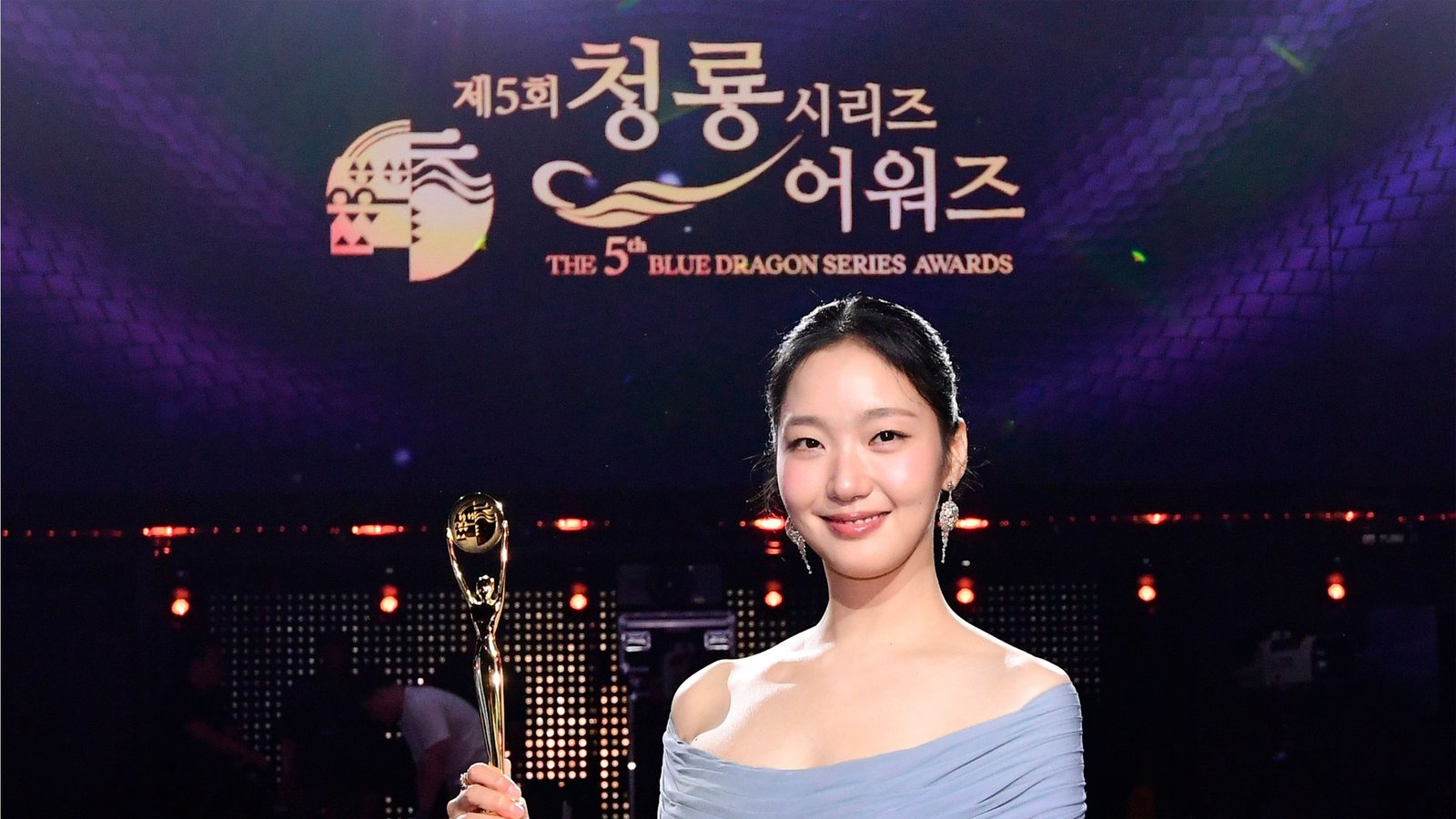 5th-blue-dragon-series-awards-01_fdw