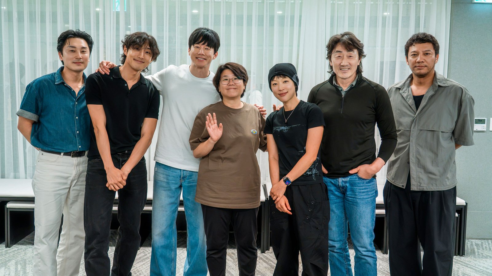 granny-netflix-cast-01_fdw